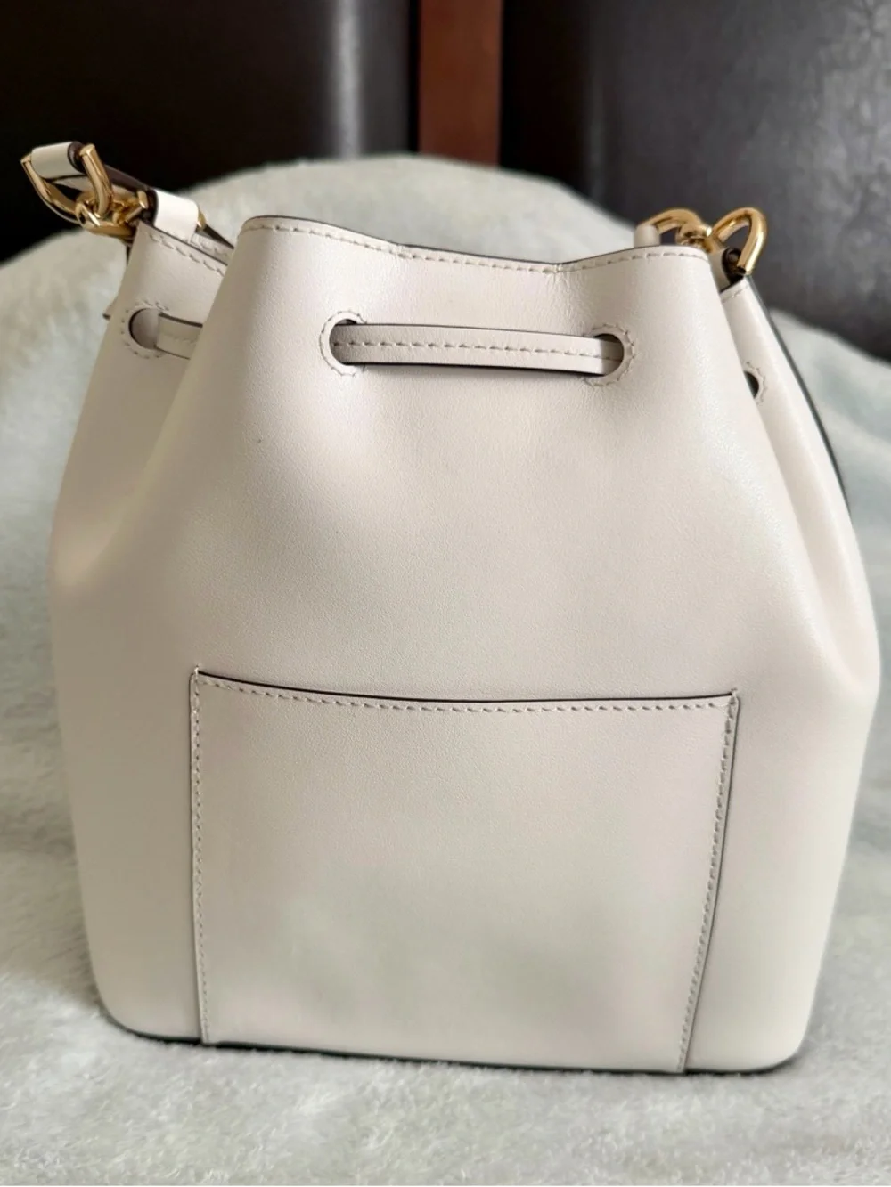 Michael Kors White Leather Drawstring Mini Bucket Bag with Gold-Tone MK Charm - Picture 2 of 3